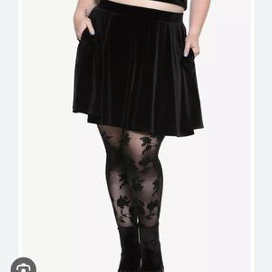 Hot Topic 3x black velvet skirt